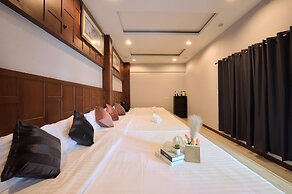 De Lux Bangkok Hotel