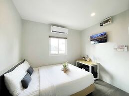 De Lux Bangkok Hotel