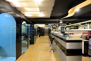 De Lux Bangkok Hotel