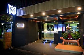 De Lux Bangkok Hotel