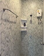 De Lux Bangkok Hotel