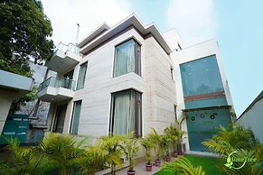 Lime Tree Hotel Sushant Lok Gurgaon