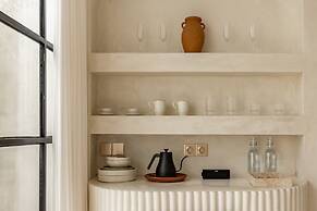 Luxe & Unique Honeymoon Bocami Suites- 2 by Azure