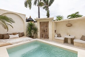 Luxe & Unique Honeymoon Bocami Suites- 2 by Azure