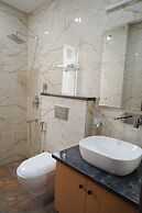 Lime Tree 2 Bhk Apartment Golf Course