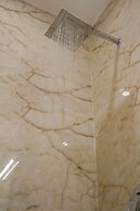 Lime Tree 2 Bhk Apartment Golf Course
