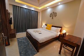 Lime Tree 2 Bhk Apartment Golf Course