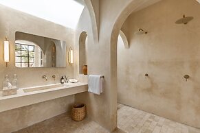 Luxe & Unique Honeymoon Bocami Suites-1 By Azure