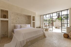 Luxe & Unique Honeymoon Bocami Suites-1 By Azure