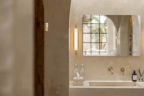 Luxe & Unique Honeymoon Bocami Suites-1 By Azure