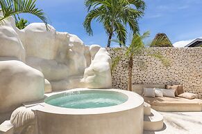 Luxe & Unique Honeymoon Bocami Suites-1 By Azure