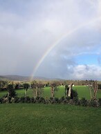 B&B and Self Catering Mon Petit Cottage