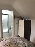 B&B and Self Catering Mon Petit Cottage