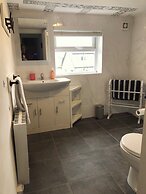 B&B and Self Catering Mon Petit Cottage