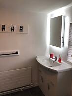 B&B and Self Catering Mon Petit Cottage