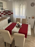 Beachfront House Marlot