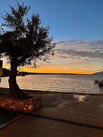 Beachfront House Marlot