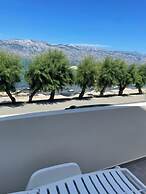 Beachfront House Marlot