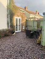 Elegant 3BD Edwardian Home Warminster