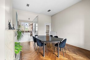 Luxurious Modern Apartment in Antwerp, Belgium