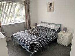 Cosy Dog Friendly Cottage, Sleeps 4, Bridlington