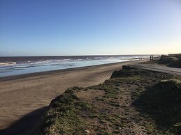 Cosy Dog Friendly Cottage, Sleeps 4, Bridlington