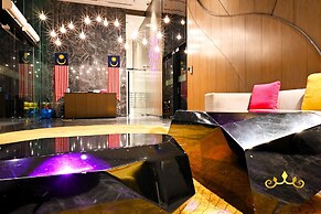 Tropicana The Residence KLCC Golden Crown