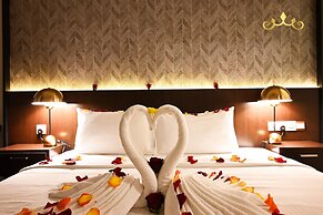 Tropicana The Residence KLCC Golden Crown