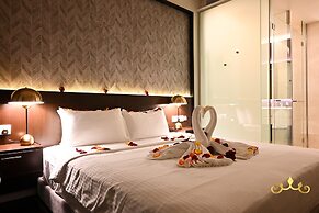 Tropicana The Residence KLCC Golden Crown