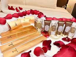 Tropicana The Residence KLCC Golden Crown