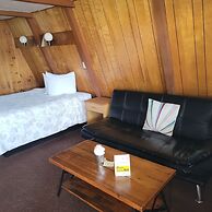 The Ranch Motel by  OYO Oakland I-5