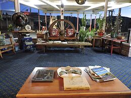 The Ranch Motel by  OYO Oakland I-5