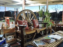 The Ranch Motel by  OYO Oakland I-5