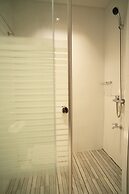 Madonna Hometel and Suites New Pandan