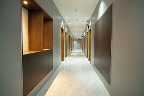 Madonna Hometel and Suites New Pandan