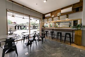 Madonna Hometel and Suites New Pandan