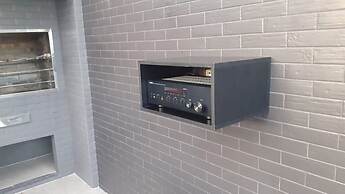 Urbani Smart Residence