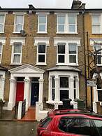 Beautiful 1-bed Studio in London