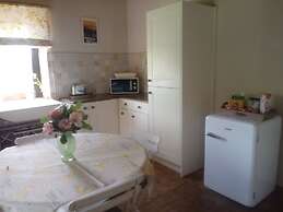 Stunning 1-bed House in Castel Cellesi, Italy