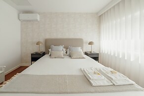 Modern Grand Seaside SEA View