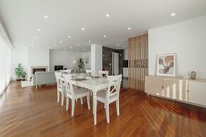 Modern Grand Seaside SEA View