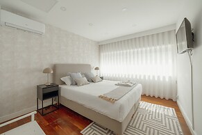 Modern Grand Seaside SEA View