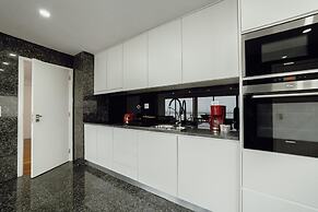 Modern Grand Seaside SEA View