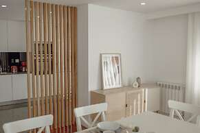 Modern Grand Seaside SEA View
