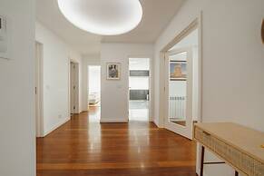 Modern Grand Seaside SEA View