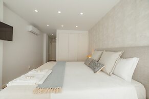 Modern Grand Seaside SEA View