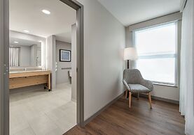 Hyatt Place Newark - Main Street