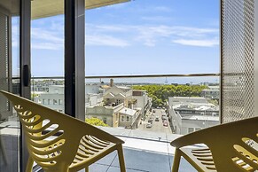 Laid back living with city views