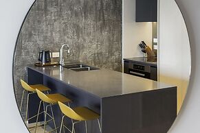 Laid back living with city views