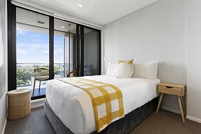 Laid back living with city views